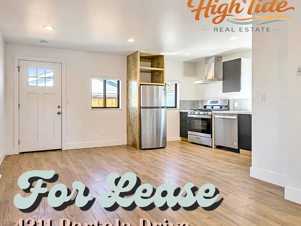4211 Portola Dr