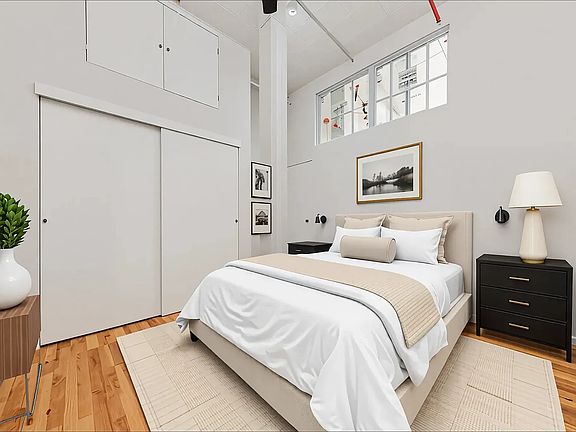 4th image of 248 McKibbin St #5A