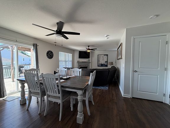 5th image of 1049 Greenway Dr