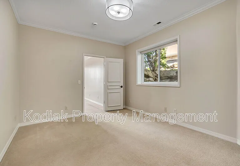 3608 E Crest Mount Cir — Photo 11