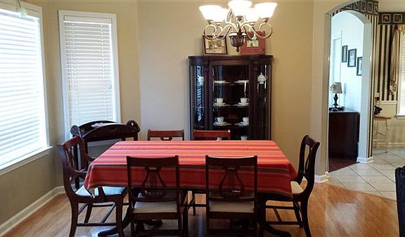 5088 Thornbrook Dining Room