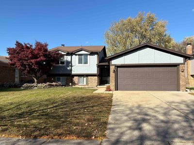 2127 Hopkins Dr, Sterling Heights, MI, 48310
