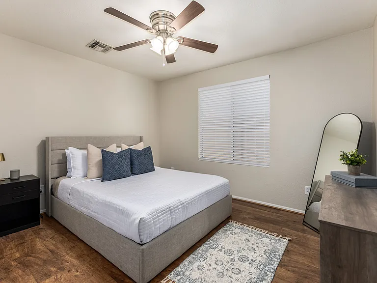 6424 E Menlo St — Photo 32