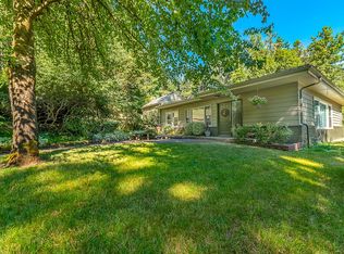 32349 Fox Hollow Rd, Eugene, OR 97405