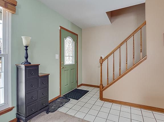 4th image of 212 Sprucewood Ct