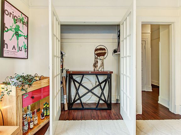 4th image of 349 16th Ave E #201