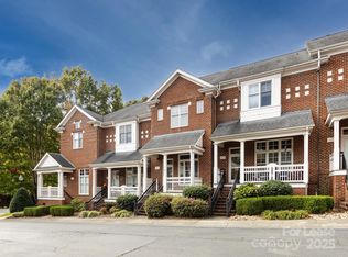 4936 S Hill View Dr, Charlotte, NC 28210