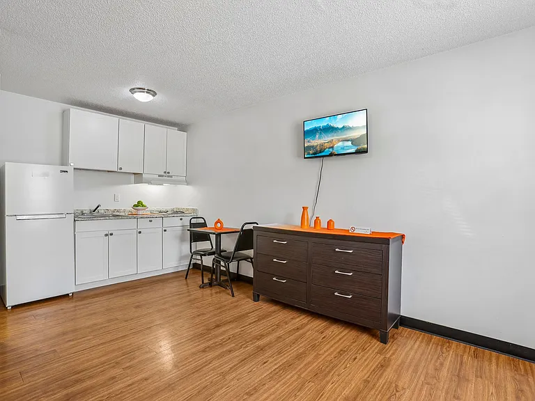 5475 Wade Green Rd — Photo 13