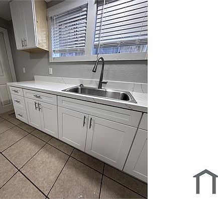 3rd image of 514 B St #U