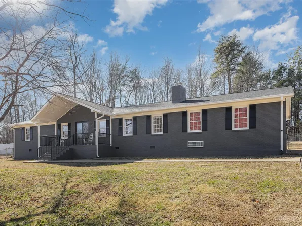 4205 Graceway Dr, Gastonia, NC 28052