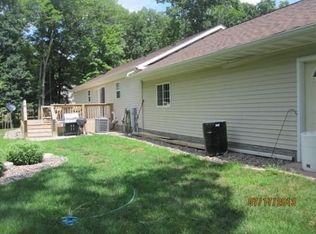 N3553 Oak Hill Est N, Mauston, WI 53948
