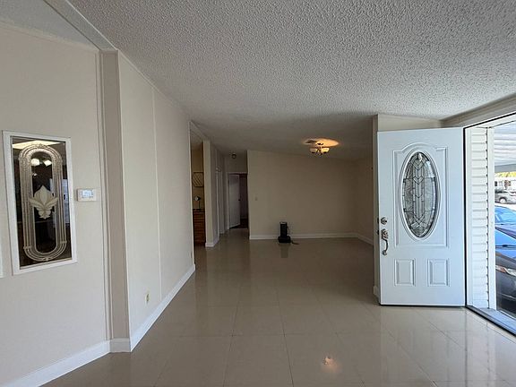4th image of 8809 Poe Dr