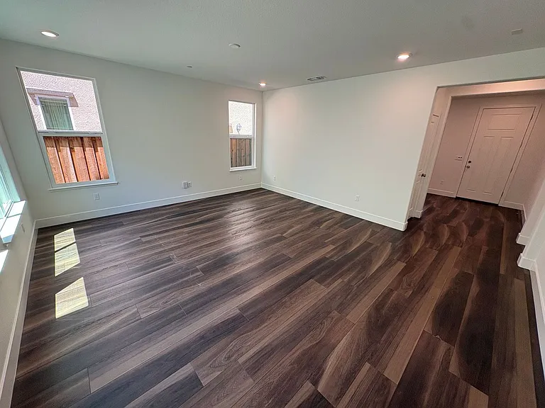 284 Bear Creek Dr — Photo 9
