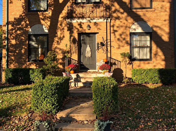 10640 S Hamilton Ave, Chicago, IL 60643