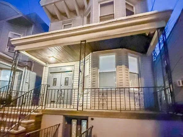 57 Roosevelt Avenue image 1 of 19