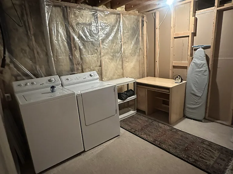 Laundry/storage