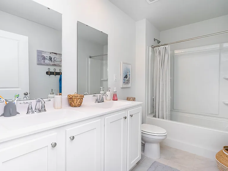 Bathroom2