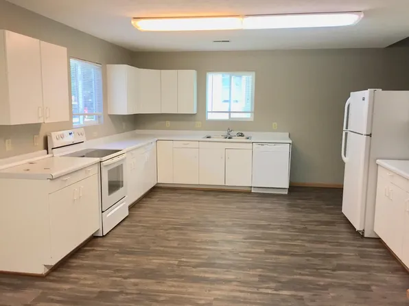 1330 N 20th St, Lincoln, NE 68503