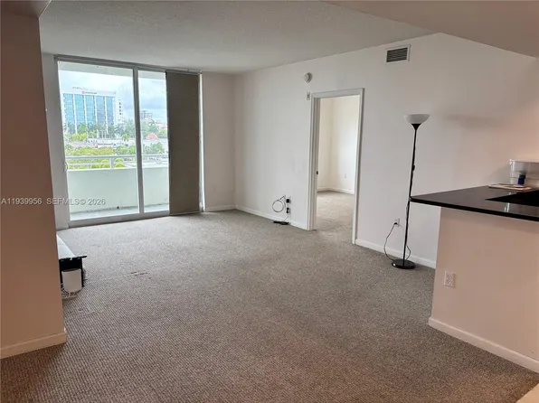2775 NE 187th St APT 403, Aventura, FL 33180