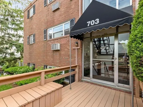 703 Adams St Unit 16, Dorchester, MA 02122