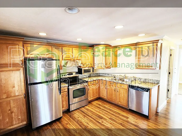 122 N N St #10 — Photo 1