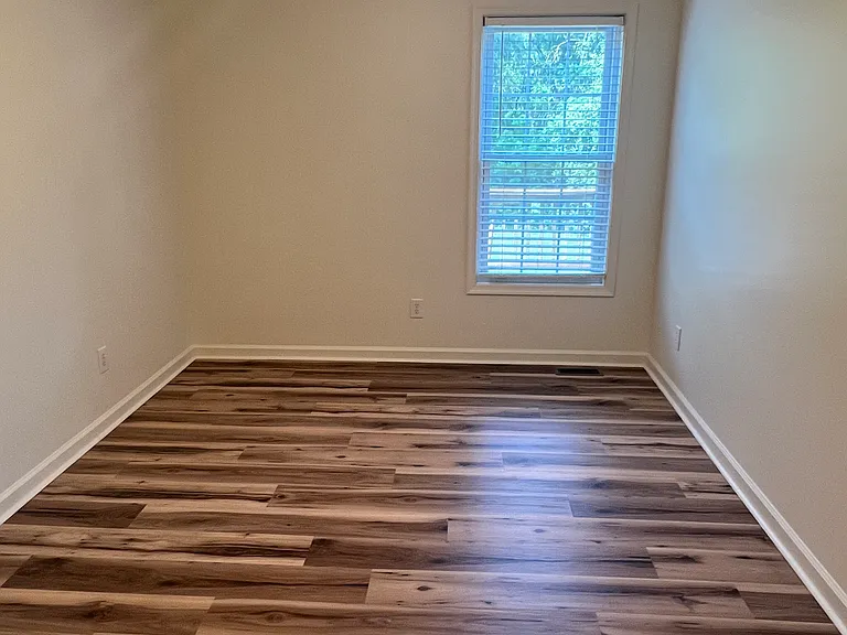 1046 Bridge Ave — Photo 18
