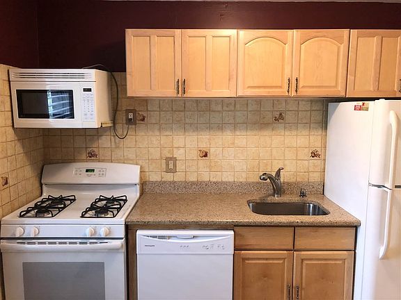 2nd image of 210 Woodcliff Ave APT 3B