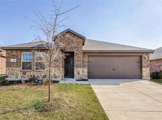 2418 Burkburnett Dr, Forney, TX 75126