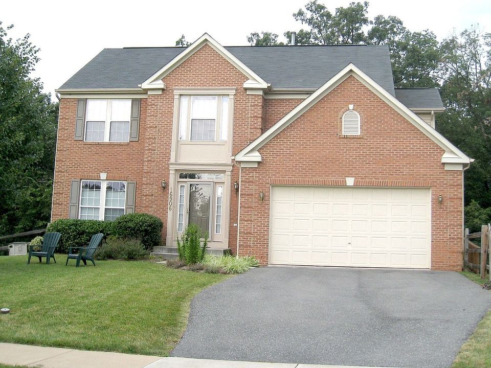 Beautiful Brick  Front colonial