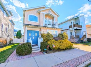 24 N Haverford Ave, Margate, NJ 08402