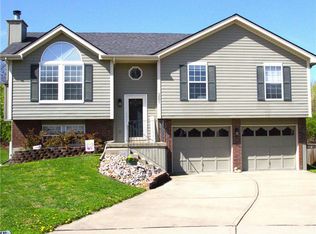 5001 NE 63rd Ter, Gladstone, MO 64119