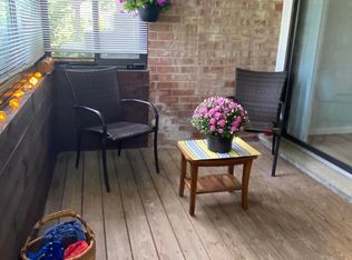 1325 S Maple Rd APT 103, Ann Arbor, MI 48103