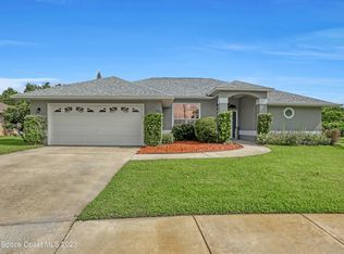 1025 Oak Tree Pl, Malabar, FL 32950