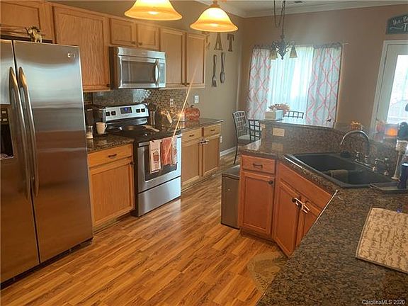 4th image of 2186 Wexford Way #157