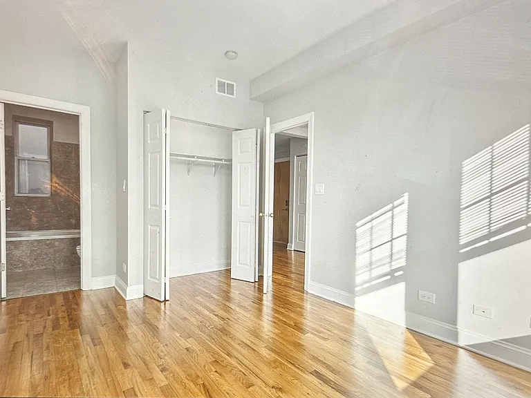 7328 N Damen Ave #1 — Photo 6