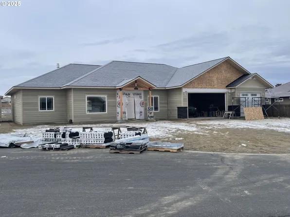 865 SW Angus Ct, Hermiston, OR 97838
