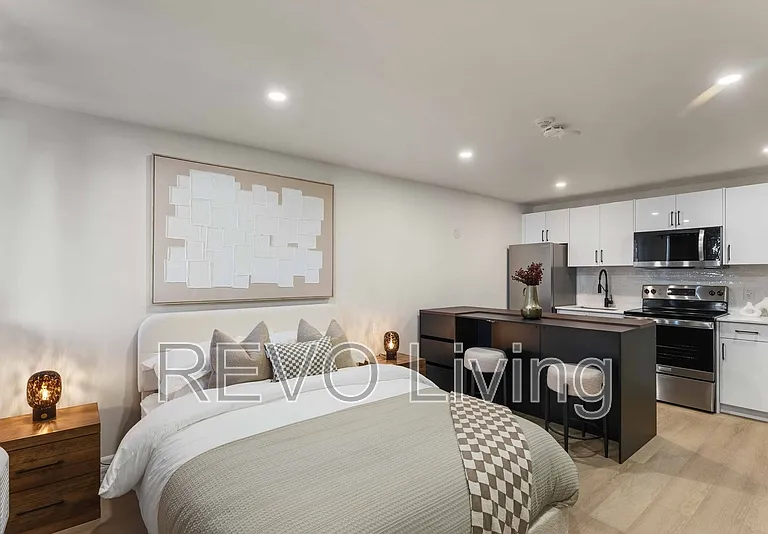 7800 Lundys Ln #123 — Photo 1