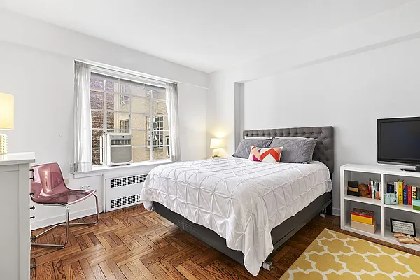 Sold by Compass | media 3