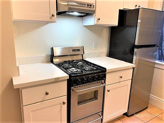 5th image of 754 Post St APT 205