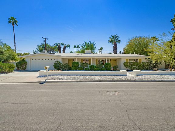 4th image of 1061 E Olive Way