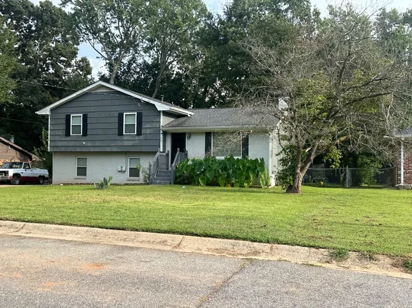 2839 Pam Pl, Rex, GA 30273