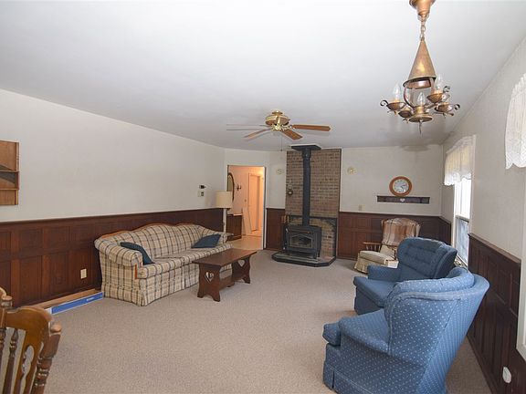 4th image of 2409 Burnwood Dr
