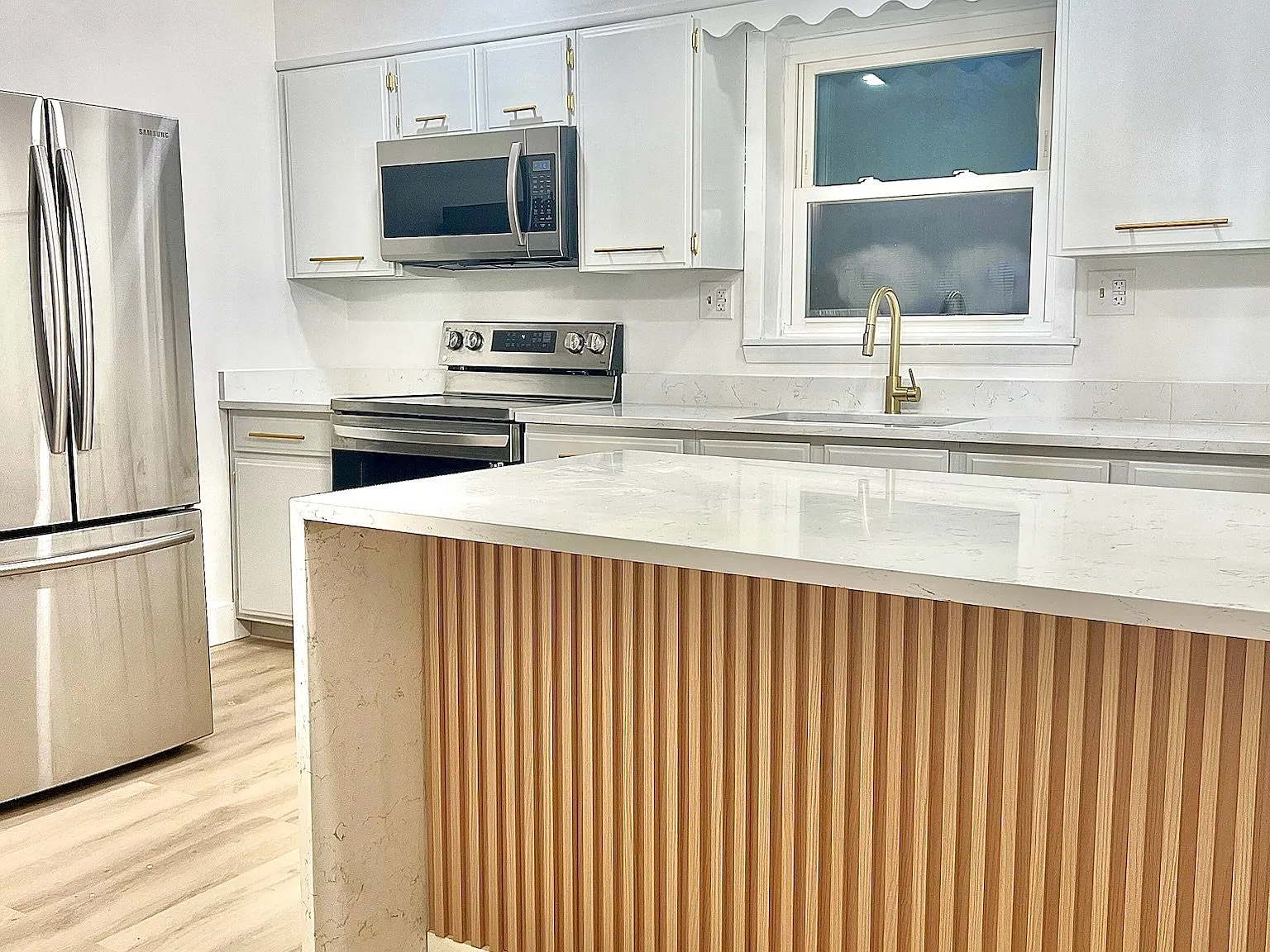 2 Bed 1 Bath (Utilities Included) — Photo 3