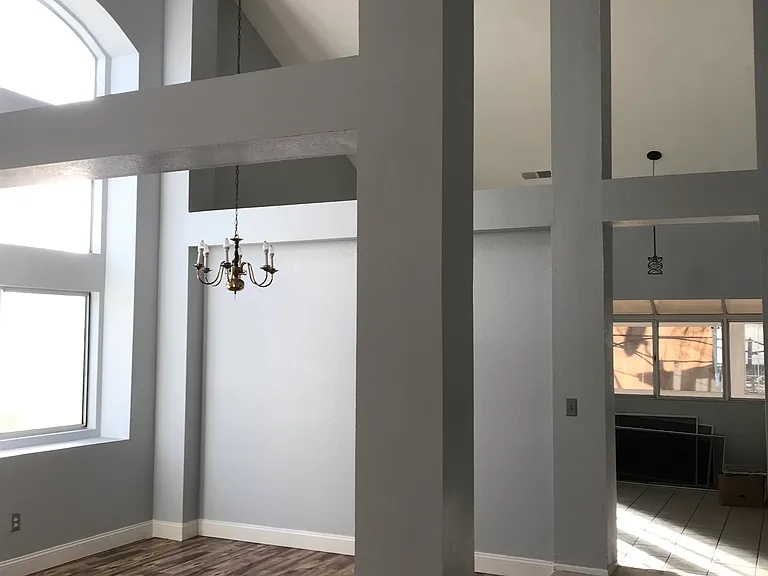 1537 Walnut Ave — Photo 4