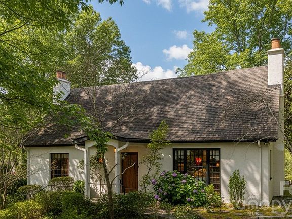 2nd image of 130 Stone Ridge Ln