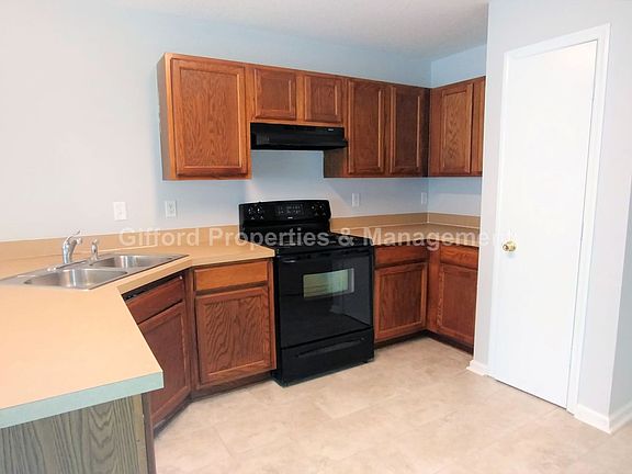 5th image of 7843 Playschool Ln