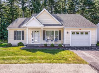 35 Fernwood Dr, Litchfield, NH 03052