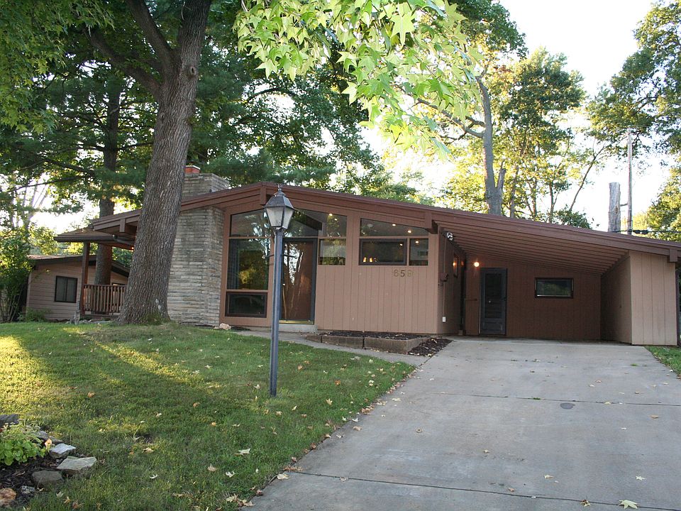 1st image of 659 Fieldcrest Dr