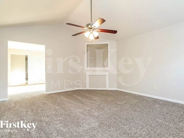 213 Klinetop Dr — Photo 3