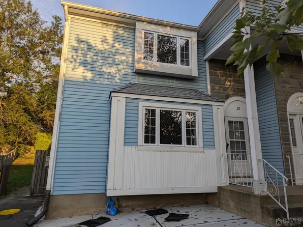 22 Jeremy Dr, Dayton, NJ 08810